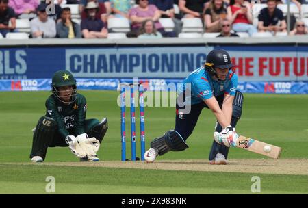 Chelmsford, Royaume-Uni. 29 mai 2024. Chelmsford, ANGLETERRE - MAI 29 : Natalie Sciver-Brunt anglaise en action lors de la 3e édition de la vitalité féminine IT20 entre l'Angleterre et le Pakistan au Cloud County Ground le 29 mai 2024 à Chelmsford, Angleterre. Crédit : action Foto Sport/Alamy Live News Banque D'Images