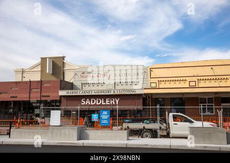 Magasin de sellerie dans le centre-ville de Scone, la capitale australienne des courses hippiques Banque D'Images