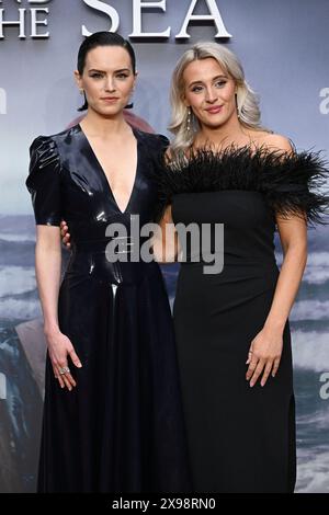 Londres, Royaume-Uni. 29 mai 2024. Daisy Ridley et Siobhan-Marie O'Connor lors de la projection spéciale de Woman and the Sea au Royaume-Uni le 29 mai 2024 à Londres. Photo de Stuart Hardy/ABACAPRESS. COM Credit : Abaca Press/Alamy Live News Banque D'Images