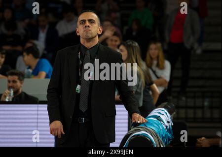 ANKARA / TURQUIE, 15 avril 2024 : match de Super League de basket-ball turque 2023-24, Fenerbahce Beko vs Turk Telekom. Banque D'Images