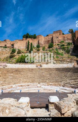 Théâtre romain et la forteresse Alcazaba, Malaga, Andalousie, Espagne Banque D'Images