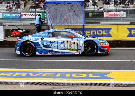 Donnerstag 30.05.2024 Frederic Verwisch (Harekbeck/bel) / Christopher Haase (Kulmbach/DEU) / Markus Winckelhock (Zdimerice/DEU) / Ricardo Feller (Boezberg/CHE), #15, Audi R8 LMS GT3 Evo II, Team 30.05.2024 : Scherer Sport PHX (DEU), in der Boxengasse Motorsport, ADAC Ravenol 24H Rennen Nuerburgring, Foerburgring, 2024.30.05.2024 Banque D'Images