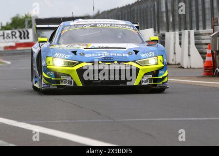 Donnerstag 30.05.2024 Frank Stippler (Bad Muenstereifel/DEU) / Christopher Mies (Erkrath/DEU) / Ricardo Feller (Boezberg/CHE), Dennis Marshall (Eggenstein-Leopoldshafen/DEU), #16, Audi R8 LMS GT3 Evo II, Team 30.05.2024 : Scherer Sport PHX (DEU), In der Boxengasse Motorsport, ADAC Ravenol 24H Rennen Nuerburger Nuerburst-/30.05.2024.06.06.2024 Banque D'Images