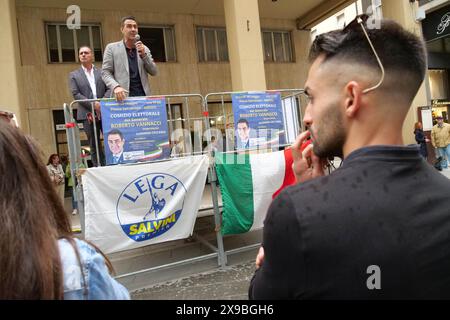 Italie, Arezzo, 30 mai 2024 : le général Roberto Vannacci lors d'un rassemblement électoral. Roberto Vannacci est candidat pour la Ligue (Lega) aux prochaines élections européennes. Photo © Daiano Cristini/Sintesi/Alamy Live News Banque D'Images