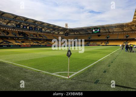 ATHÈNES, GRÈCE - MAI 29 : vue générale de l'intérieur du stade avant la finale de l'UEFA Europa Conference League 2023/24 entre l'Olympiacos FC et l'ACF Fiorentina à l'AEK Arena le 29 mai 2024 à Athènes, Grèce. (Photo de MB Media) Banque D'Images