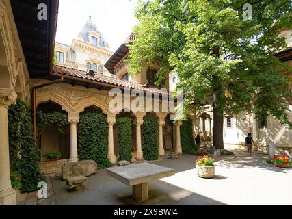 Bucarest, Roumanie. 24 mai 2024. Vue extérieure du monastère de Stavropoleos dans le centre-ville Banque D'Images