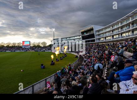 Vue générale de pyrotechnie en cours lors du match Vitality Blast T20 au Utilita Bowl, Southampton. Date de la photo : jeudi 30 mai 2024. Banque D'Images