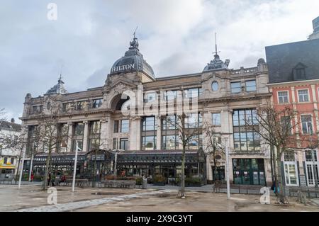 Anvers, Belgique - 24 février 2024 : Hôtel Hilton dans la vieille ville d'Anvers. Banque D'Images