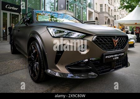 BERLIN - 04 MAI 2024 : le SUV multisegment compact Cupra Formentor VZ5. Classic Days Berlin 2024. Banque D'Images