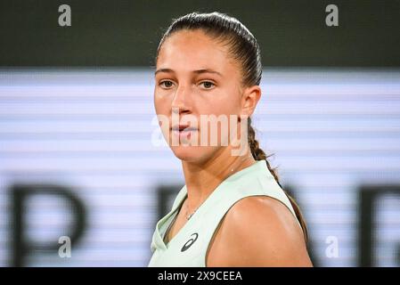 Diane PARRY de France lors de la cinquième journée du tournoi de tennis Roland-Garros 2024, ATP et WTA Grand Chelem le 30 mai 2024 au stade Roland-Garros à Paris, France Banque D'Images