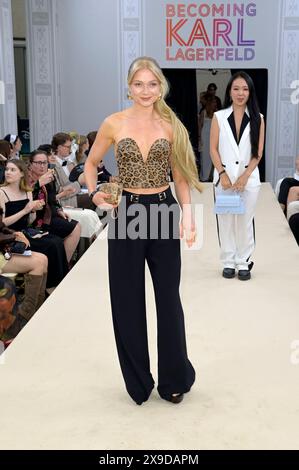 Anna Engelschall BEI der Premiere der Disney Serie 'Becoming Karl Lagerfeld' im Zoo Palast. Berlin, 30.05.2024 Banque D'Images