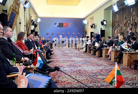 Prague, République tchèque. 31 mai 2024. La dernière journée de la réunion informelle de deux jours des ministres des Affaires étrangères des pays de l'OTAN, pour marquer les 25 ans de la Tchéquie au sein de l'OTAN et les 75 ans de la création de l'OTAN, a eu lieu à Prague, en République tchèque, le 31 mai 2024. Crédit : Katerina Sulova/CTK photo/Alamy Live News Banque D'Images