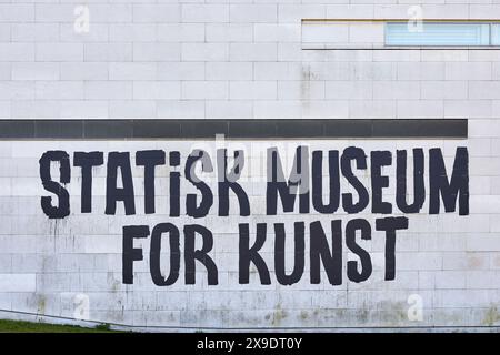 'Statisk Museum for Kunst', graffiti sur le mur du Statens Museum for Kunst par l'artiste graffiti 'Spyo' ; Copenhague, Danemark Banque D'Images