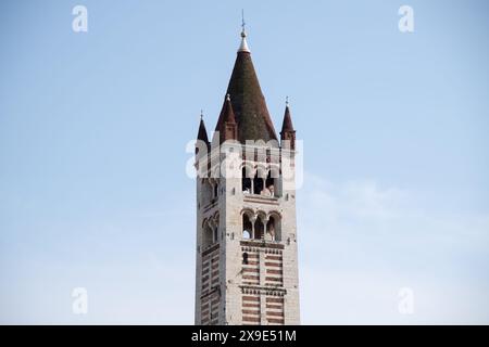 Basilique romane di San Zeno Maggiore construite du X au XIV siècle dans le centre historique de Vérone, Province de Vérone, Vénétie, Italie© Wojciech Strozyk Banque D'Images