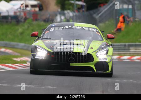 Donnerstag 30.05.2024 Tim Neuser (Netphen/GER) / David Schumacher (Hallwang/AUT) / David Thilenius (la Quinta/USA) / Moritz Wiskirchen (Euskirchen/GER), #111, Mercedes-AMG GT4, Team : Schnitzelalm Racing (DEU), Motorsport, ADAC Ravenol 24H Rennen Nuerburgring, Nuerburg, 30.05.2024 - 02.06.2024, Foerfostag 30.05.2024/Juerstag Banque D'Images