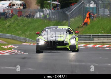 Donnerstag 30.05.2024 Tim Neuser (Netphen/GER) / David Schumacher (Hallwang/AUT) / David Thilenius (la Quinta/USA) / Moritz Wiskirchen (Euskirchen/GER), #111, Mercedes-AMG GT4, Team : Schnitzelalm Racing (DEU), Motorsport, ADAC Ravenol 24H Rennen Nuerburgring, Nuerburg, 30.05.2024 - 02.06.2024, Foerfostag 30.05.2024/Juerstag Banque D'Images