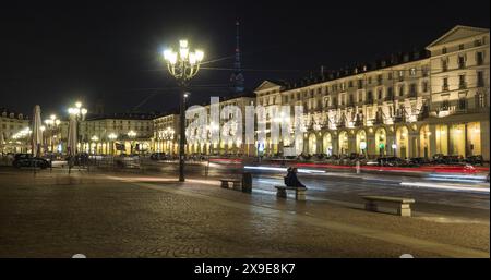 Piazza Vittorio Veneto et mole Antonelliana à Turin la nuit Banque D'Images