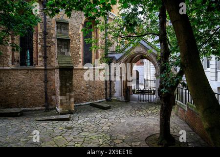 LONDRES, GRANDE-BRETAGNE - 19 SEPTEMBRE 2014 : il s'agit du vestige de la résidence historique des Templiers - l'église du Temple, qui a été construite dans le 12ème siècle Banque D'Images