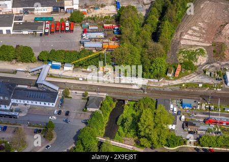 Luftbild, Bestwig Bahnhof, Deutsche Bahn AG, Baustelle mit Baukran, Fußgänger Übergang überdacht, , Bestwig, Sauerland, Nordrhein-Westfalen, Deutschland ACHTUNGxMINDESTHONORARx60xEURO *** vue aérienne, gare de Bestwig, Deutsche Bahn AG, chantier avec grue, passage couvert pour piétons, , Bestwig, Sauerland, Rhénanie du Nord-Westphalie, Allemagne ACHTUNGxMINDESTHONORARx60xEURO Banque D'Images