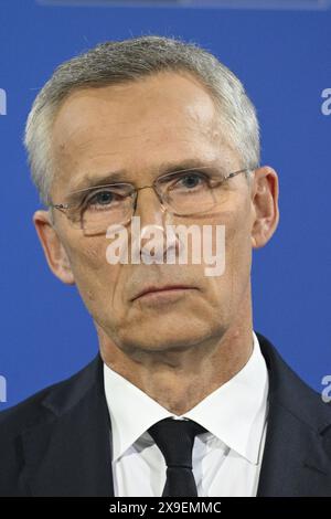 Prague, République tchèque. 31 mai 2024. Le secrétaire général de l'OTAN, Jens Stoltenberg, prononce une conférence de presse lors de la dernière journée de la réunion informelle de deux jours des ministres des Affaires étrangères des pays de l'OTAN, pour marquer les 25 ans de la Tchéquie au sein de l'OTAN et les 75 ans de la création de l'OTAN, à Prague, en République tchèque, le 31 mai 2024. Crédit : Michal Kamaryt/CTK photo/Alamy Live News Banque D'Images