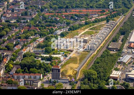 Luftbild, Baustelle Kronprinzenviertel für Neubau von Wohnungen, Hertha-Hoffmann-Straße, Am Wasserturm Südbahnhof, hinten Reihenhaus Mietshäuser Wohnsiedlung mit roten Dächern Düsseldorfer Straße und Im Grubenfeld, Ruhrallee, Dortmund, Ruhrgebiet, Nordrhein-Westfalen, Deutschland ACHTUNGxMINDESTHONORARx60xEURO *** vue aérienne, chantier de construction Kronprinzenviertel pour la nouvelle construction d'appartements, Hertha Hoffmann Straße, Am Wasserturm Südbahnhof, derrière des maisons mitoyennes immeubles d'habitation avec toits rouges Düsseldorfer Straße et Im Grubenfeld, Ruhrallee, Dortmund, Ruhr zone, Nord Banque D'Images