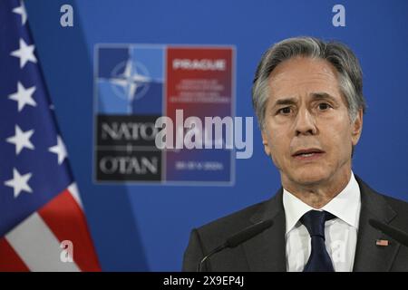 Prague, République tchèque. 31 mai 2024. Le secrétaire d'État AMÉRICAIN Antony Blinken prend la parole lors d'une conférence de presse lors de la dernière journée de la réunion informelle de deux jours des ministres des Affaires étrangères des pays de l'OTAN, pour marquer les 25 ans de la Tchéquie au sein de l'OTAN et les 75 ans de la création de l'OTAN, à Prague, en République tchèque, le 31 mai 2024. Crédit : Michal Kamaryt/CTK photo/Alamy Live News Banque D'Images