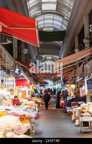 Bujeon Market, Seomyeon, Busan, Corée du Sud Banque D'Images