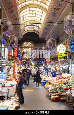 Bujeon Market, Seomyeon, Busan, Corée du Sud Banque D'Images