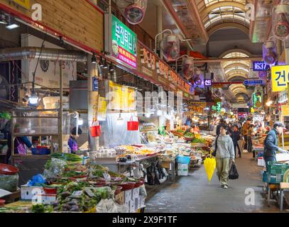 Bujeon Market, Seomyeon, Busan, Corée du Sud Banque D'Images