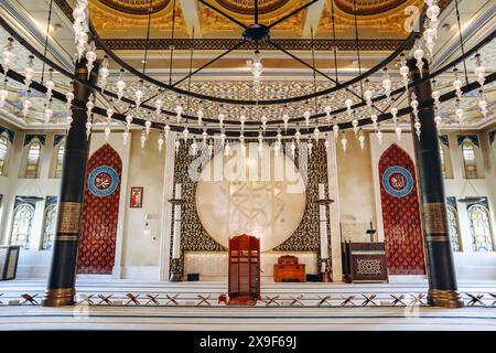 La mosquée Katara, parfois appelée Mosquée bleue de Katara, est une mosquée très complexe et magnifique qui est située dans la Katara Cultura Banque D'Images