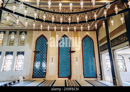 La mosquée Katara, parfois appelée Mosquée bleue de Katara, est une mosquée très complexe et magnifique qui est située dans la Katara Cultura Banque D'Images