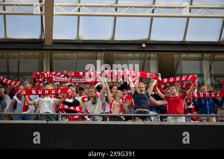 Oslo, Norvège. 31 mai 2024. Oslo, Norvège, le 31 mai 2024 : des supporters norvégiens sont vus avant le match de football des qualifications européennes féminines de l'UEFA entre la Norvège et l'Italie au stade Ullevaal à Oslo, Norvège (Ane Frosaker/SPP) crédit : SPP Sport Press photo. /Alamy Live News Banque D'Images