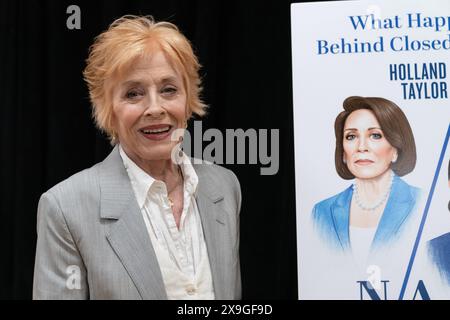 New York, États-Unis. 31 mai 2024. Holland Taylor assiste à Photocall pour une nouvelle pièce 'N/A' au Lincoln Center Theater à New York le 31 mai 2024. (Photo de Lev Radin/Sipa USA) crédit : Sipa USA/Alamy Live News Banque D'Images