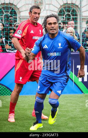 Londres, Royaume-Uni. 30 mai 2024. L'UEFA Ultimate Champions Tournament attire une foule nombreuse de spectateurs à Somerset House, regardant des légendes de l'UEFA Champions League comme Luis Figo, Cafu, Joe Cole, Patrick Viera, Jens Lehmann et bien d'autres concourir dans un tournoi passionnant à quatre équipes. Le tournoi fait partie du Festival des champions de l'UEFA gratuit pour les fans et les visiteurs. Crédit : Imageplotter/Alamy Live News Banque D'Images