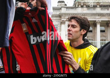 Londres, Royaume-Uni. 30 mai 2024. Ancien joueur brésilien Kaka. L'UEFA Ultimate Champions Tournament attire une foule nombreuse de spectateurs à Somerset House, regardant des légendes de l'UEFA Champions League comme Luis Figo, Cafu, Joe Cole, Patrick Viera, Jens Lehmann et bien d'autres concourir dans un tournoi passionnant à quatre équipes. Le tournoi fait partie du Festival des champions de l'UEFA gratuit pour les fans et les visiteurs. Crédit : Imageplotter/Alamy Live News Banque D'Images