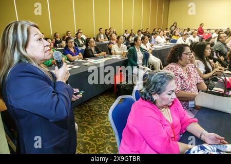 Merida Mexico, Zona Paseo Montejo Centro, Holiday Inn Merida IHG hôtel, intérieur, séminaire médical événement professionnel, ministère de la santé spo Banque D'Images