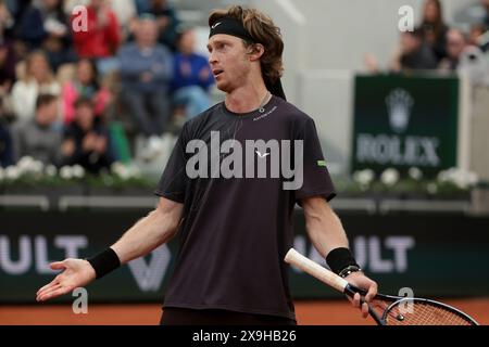Paris, France. 31 mai 2024. Andrey Rublev de Russie pendant le jour 6 de l'Open de France 2024, Roland-Garros 2024, tournoi de tennis du Grand Chelem le 31 mai 2024 au stade Roland-Garros à Paris, France - photo Jean Catuffe/DPPI crédit : DPPI Media/Alamy Live News Banque D'Images