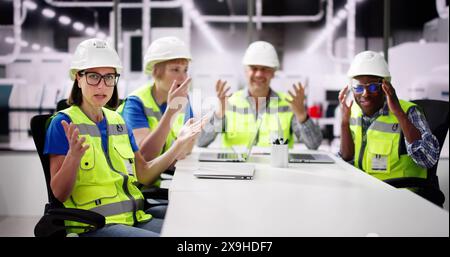 Webinaire Angry Group en visioconférence. Argument du lieu de travail Banque D'Images