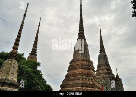 Vue partielle du temple Wat Pho, également connu sous le nom de temple de Bouddha couché, Bangkok, Thaïlande Banque D'Images