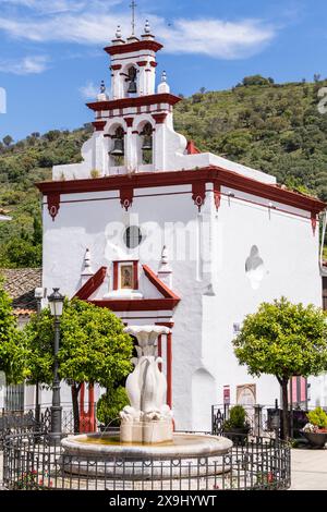 Chapelle de la Sainte Trinité, bâtiment baroque, fin du XVIIIe siècle, place de la mairie, Almonaster la Real , Huelva, Andalousie, Espagne. Banque D'Images