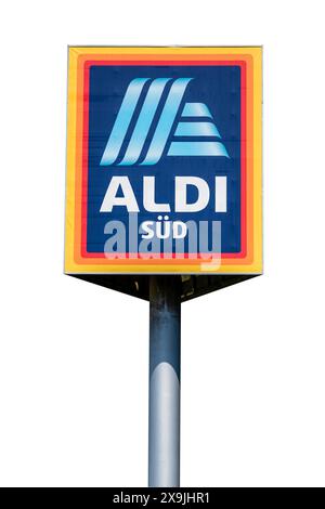 Firma ALDI SÜD Firmenschild und Werbeschild der Firma ALDI SÜD, isoliert über weißem Hintergrund *** Société ALDI SÜD enseigne d'entreprise et enseigne publicitaire de la société ALDI SÜD, isolée sur fond blanc Banque D'Images