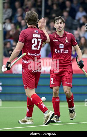 Le belge Tom Boon et le belge Thibeau Stockbroekx photographiés en action lors d'un match de hockey entre l'équipe nationale belge Red Lions et l'Espagne, match 11/16 en phase de groupes de la FIH Pro League 2024 masculine, samedi 1er juin 2024, à Anvers. BELGA PHOTO DIRK WAEM Banque D'Images