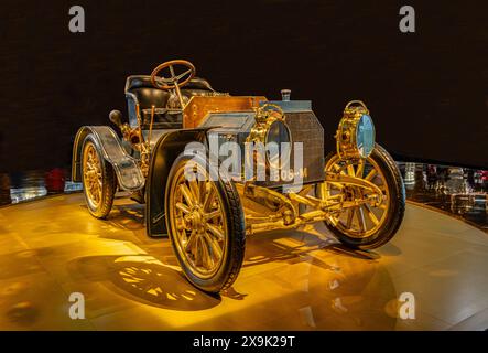 Mercedes Simplex 40 CH (1902). Musée Mercedes Benz, Mercedes-Benz World à Stuttgart, Baden Wuertemberg, Allemagne, Europe Banque D'Images
