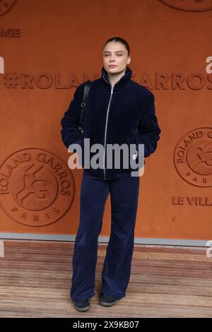 Paris, France. 01 juin 2024. Maelle au Village L'Open de France 2024 à Roland Garros le 1er juin 2024 à Paris. Photo de Nasser Berzane/ABACAPRESS. COM Credit : Abaca Press/Alamy Live News Banque D'Images