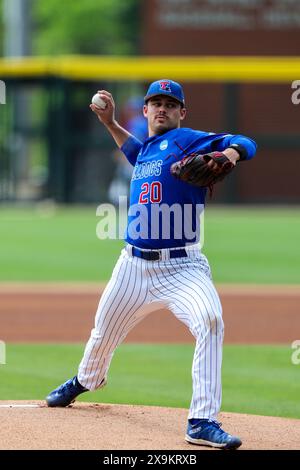 1er juin 2024 : Louisiana Tech Pitcher Grant Hubka #20 se prépare à faire un pitch à l'assiette. Kansas State a battu Louisiana Tech 19-4 dans un match retardé par temps à Fayetteville, AR. Richey Miller/CSM(image crédit : © Richey Miller/Cal Sport Media) Banque D'Images