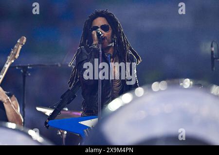 Londres, Royaume-Uni. 01 juin 2024. LONDRES, ROYAUME-UNI - 1er JUIN : la chanteuse Lenny Kravitz effectue la cérémonie d'ouverture avec un groupe avant le match de la finale de l'UEFA Champions League 2023/24 entre le Borussia Dortmund et le Real Madrid CF au stade de Wembley le 1er juin 2024 à Londres, au Royaume-Uni. (Photo de Pablo Morano/BSR Agency) crédit : BSR Agency/Alamy Live News Banque D'Images