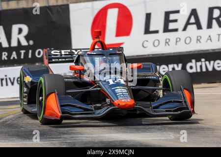 Detroit, Michigan, États-Unis. 1er juin 2024 : Santino Ferrucci (14 ans), pilote d'A.J. Foyt Enterprises, conduit pendant les qualifications pour le Grand Prix de Détroit de Chevrolet. La NTT IndyCar Series organise le Grand Prix de Chevrolet dans les rues du centre-ville de Detroit, Michigan. (Jonathan Tenca/CSM) crédit : CAL Sport Media/Alamy Live News Banque D'Images