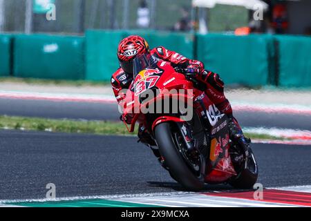 Scarperia, Italie. 01 juin 2024. Augusto Fernandez d'Espagne et Red Bull GASGAS Tech3 vus en action lors du MotoGP GP7 Gran Premio d'Italia Brembo - Sprint Race sur le circuit Mugello. Crédit : SOPA images Limited/Alamy Live News Banque D'Images