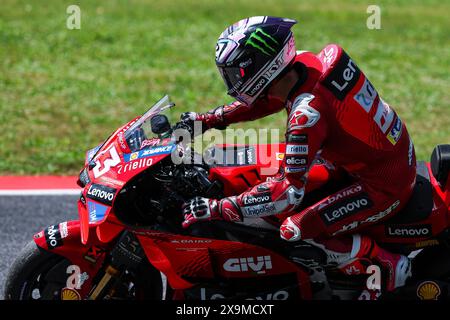 Scarperia, Italie. 01 juin 2024. Enea Bastianini d'Italie et Ducati Lenovo Team vus en action lors du MotoGP GP7 Gran Premio d'Italia Brembo - Sprint Race sur le circuit Mugello. Crédit : SOPA images Limited/Alamy Live News Banque D'Images