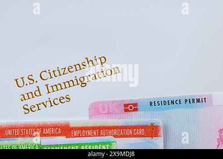 Documents dont un immigrant avec permis de résidence, carte d'autorisation d'emploi, statut de résident permanent a besoin afin de mener une vie confortable aux États-Unis Banque D'Images